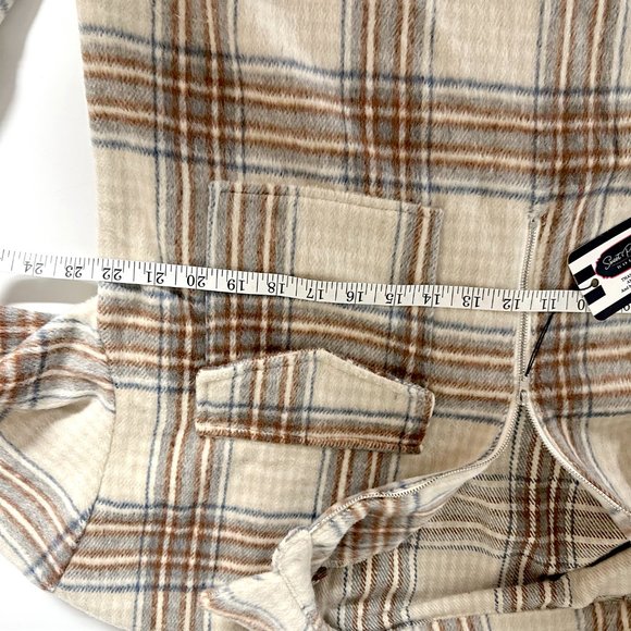 *NEW* Plaid Half Zip Pullover - Picture 9 of 11